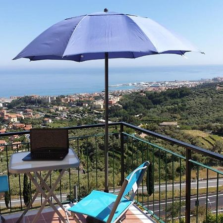 B&B Tra Cielo E Mare Pietra Ligure Dış mekan fotoğraf