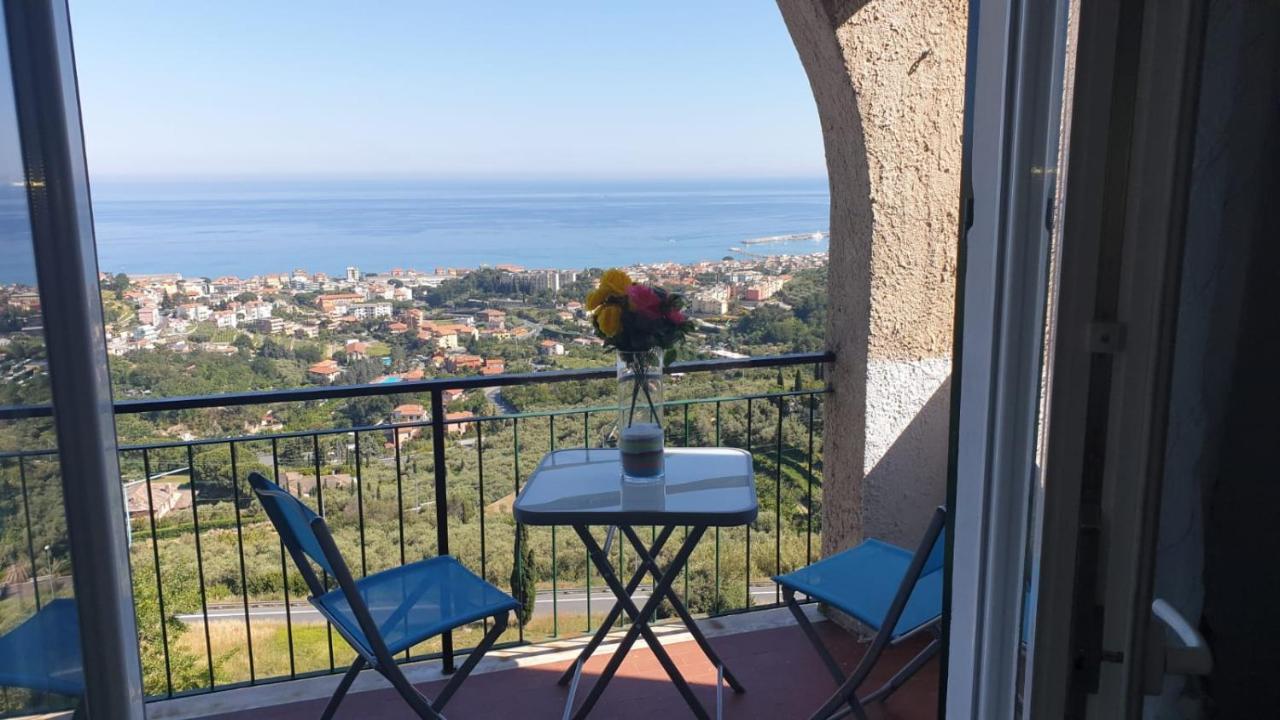 B&B Tra Cielo E Mare Pietra Ligure Dış mekan fotoğraf